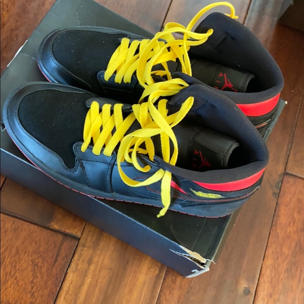 air jordan 1 mid